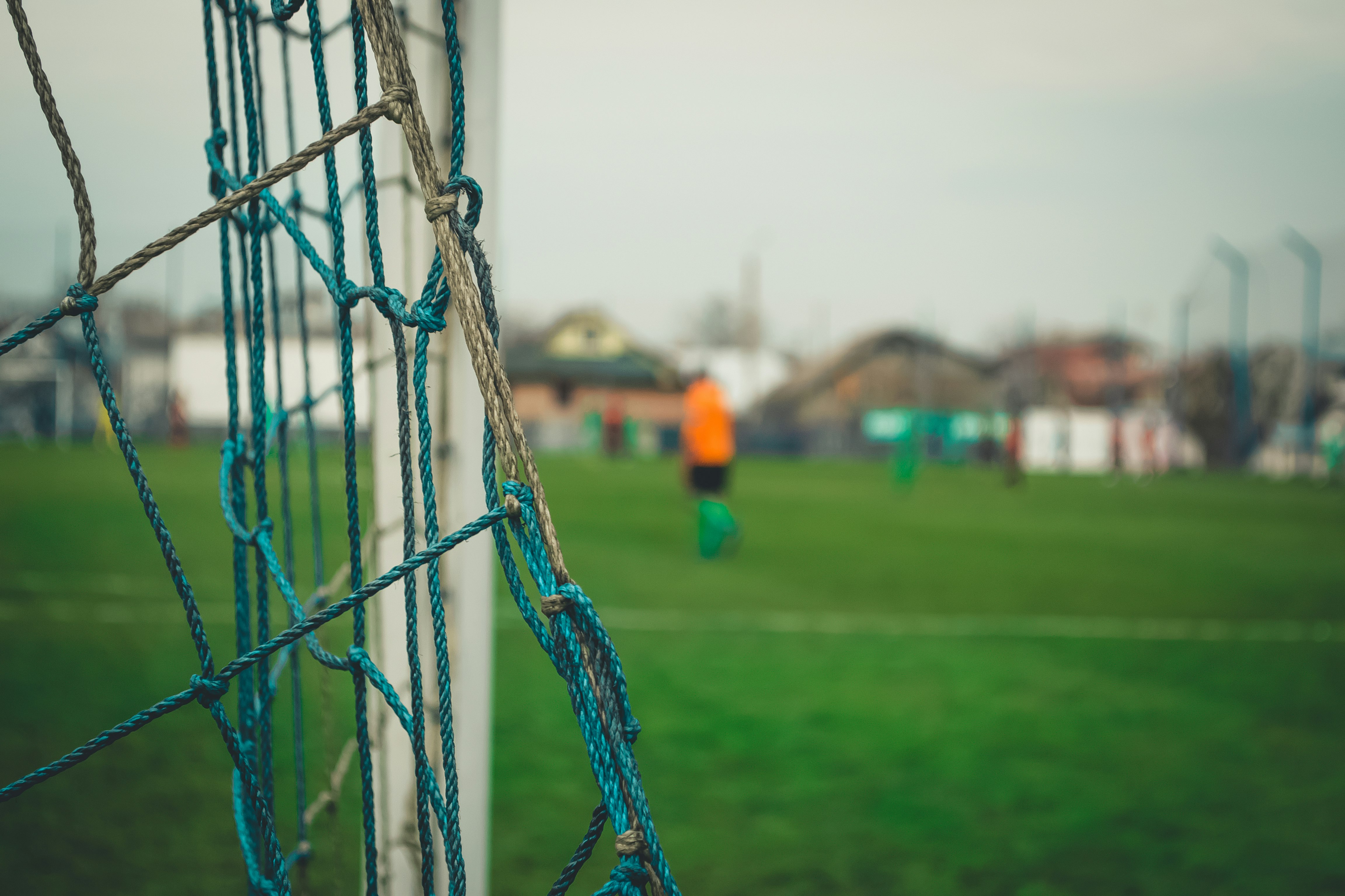 closeup photography of goalpost during daytime